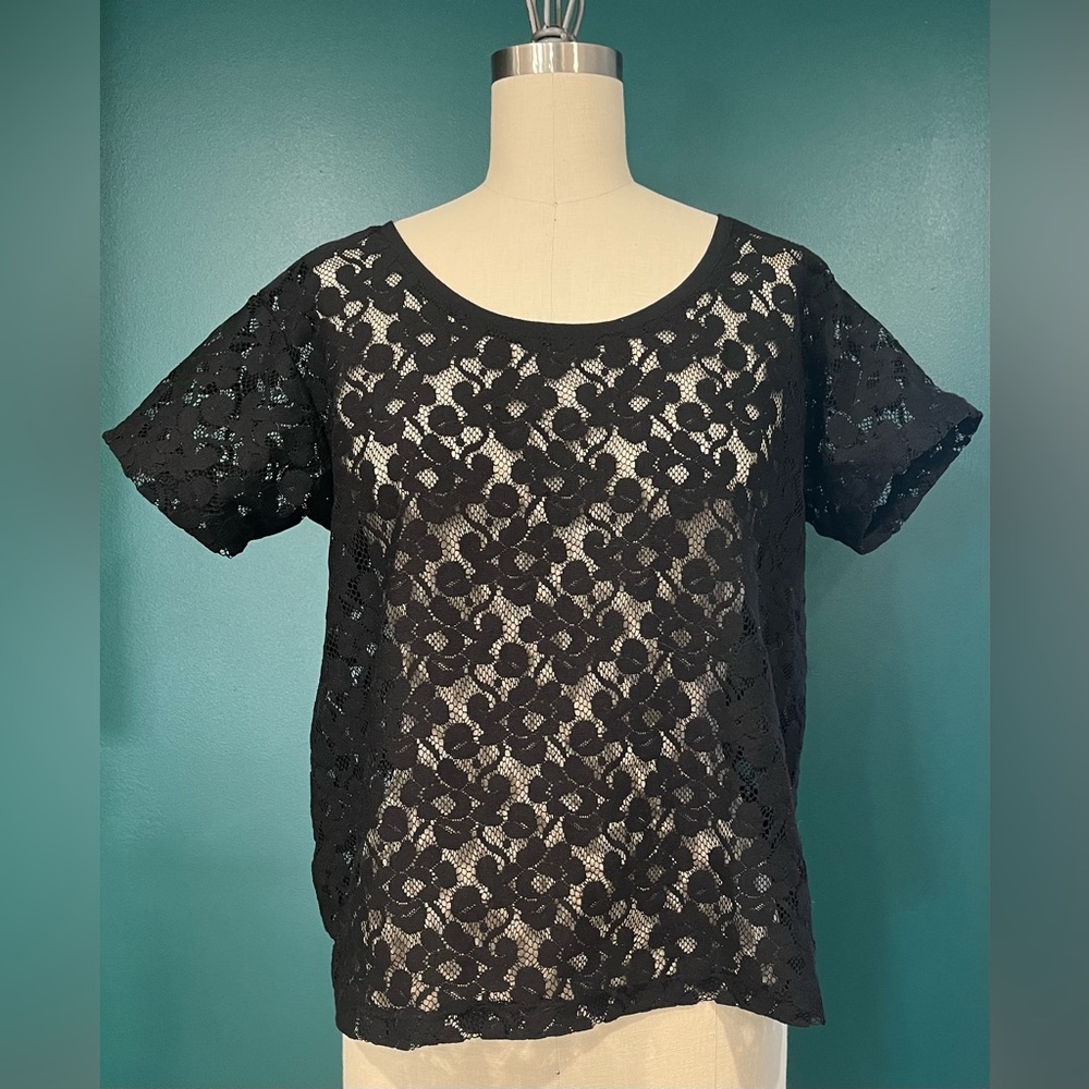 H&M black lace T-shirt, high low hem, sz S